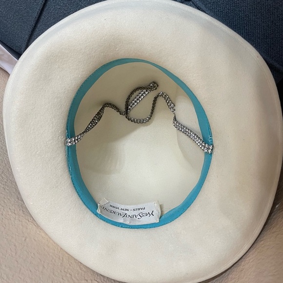 Vintage 1960S YVES SAINT
LAURENT YSL SCULPTED
IVORY FELT FEDORA HAT - Picture 7 of 16